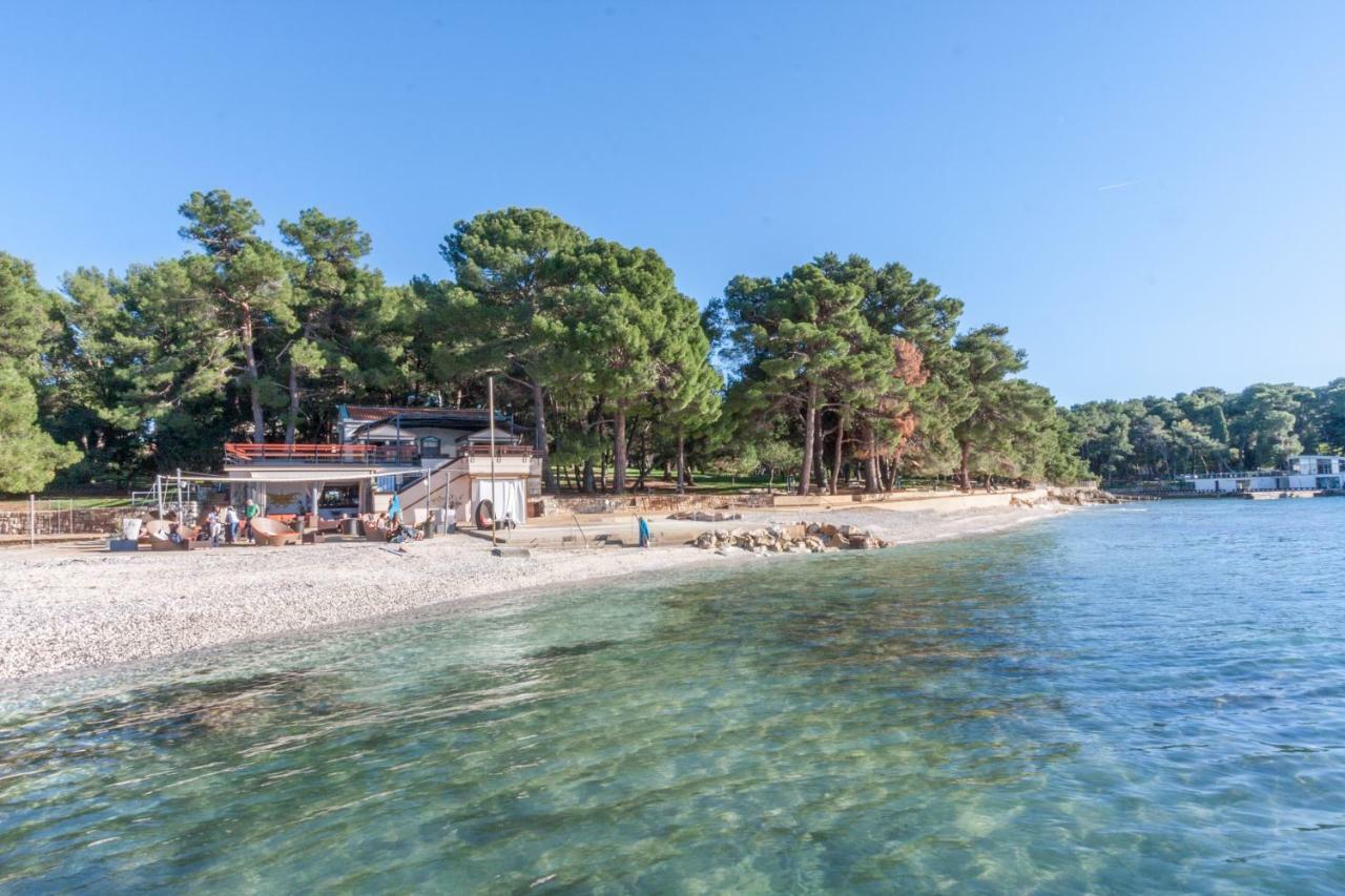 Villa California Пореч Екстериор снимка