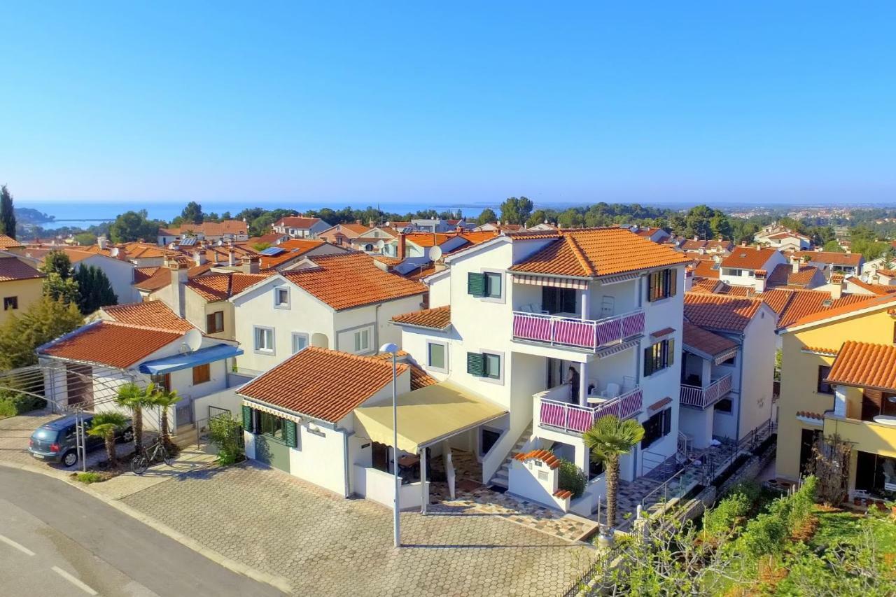Villa California Пореч Екстериор снимка