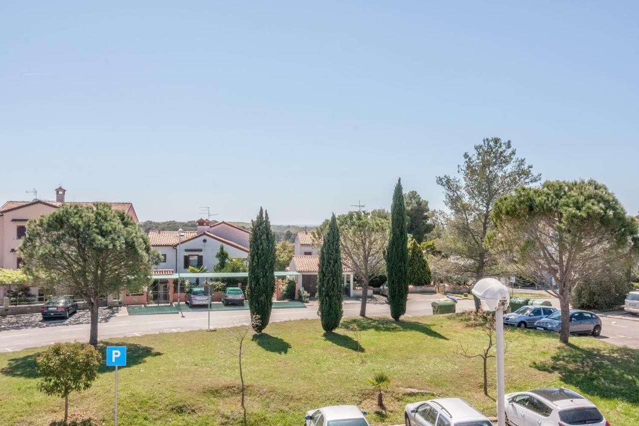 Villa California Пореч Екстериор снимка