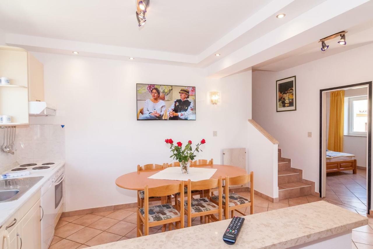 Villa California Пореч Екстериор снимка