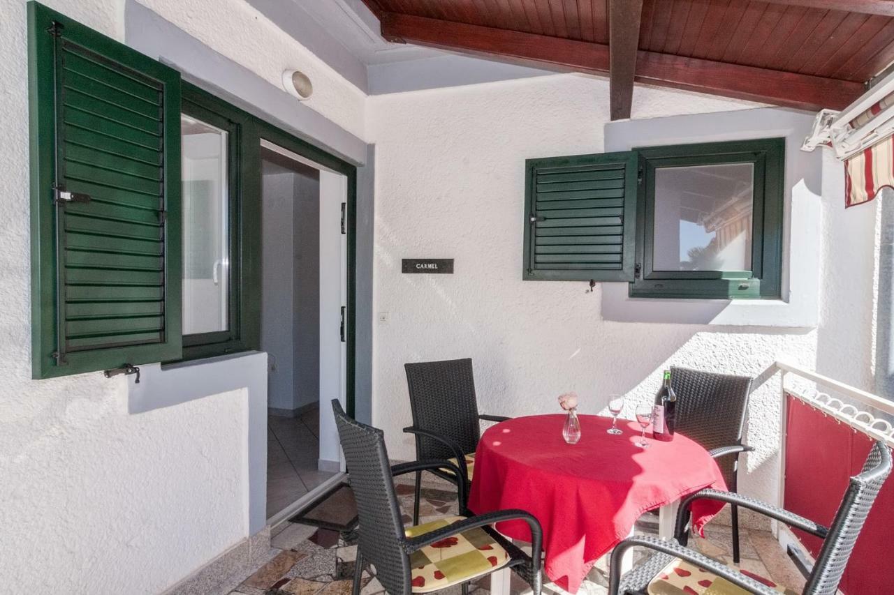 Villa California Пореч Екстериор снимка