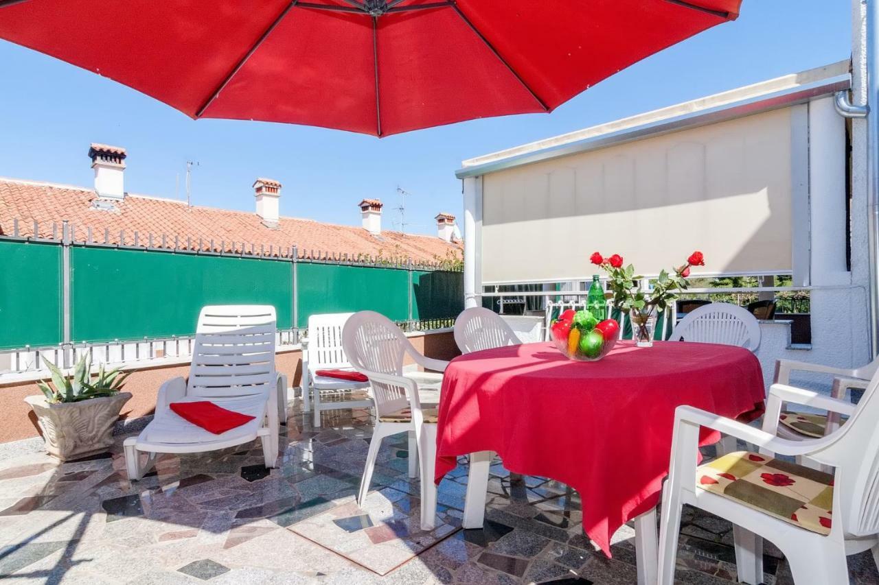 Villa California Пореч Екстериор снимка