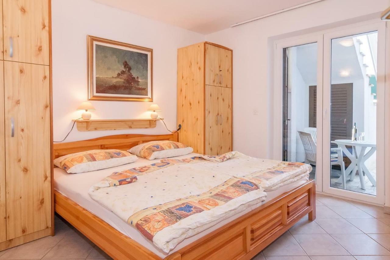 Villa California Пореч Екстериор снимка
