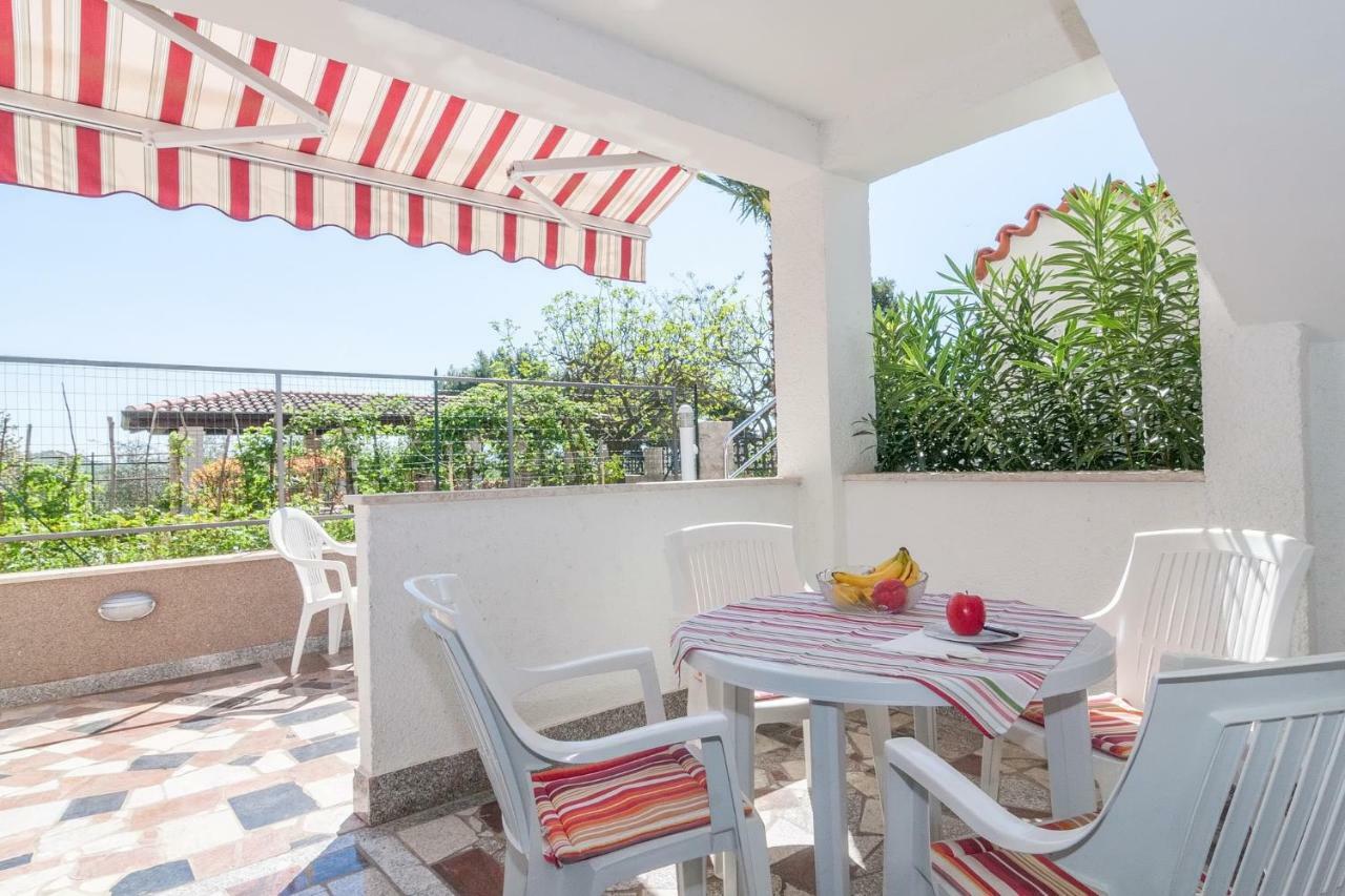 Villa California Пореч Екстериор снимка