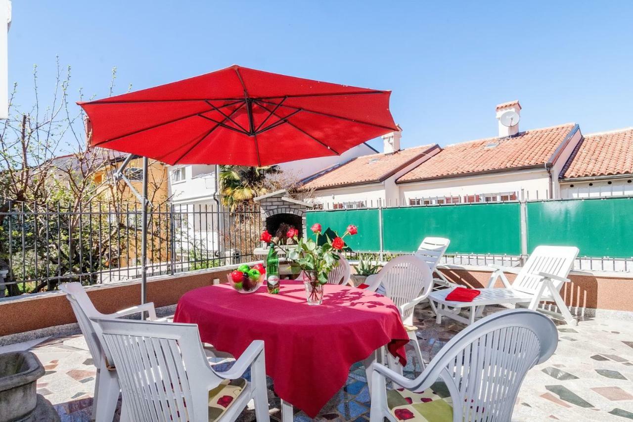 Villa California Пореч Екстериор снимка
